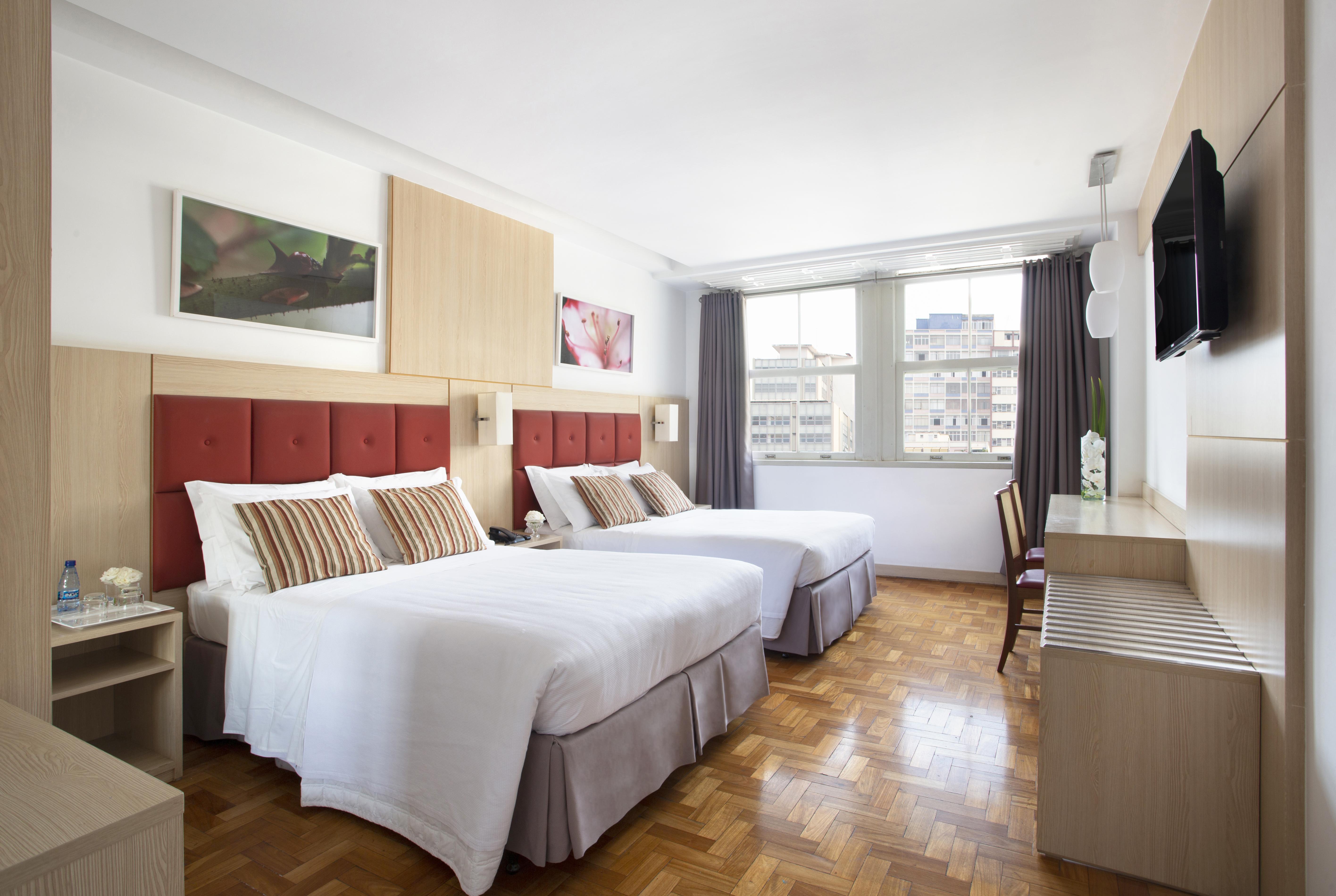 Normandy Hotel เบโลโอรีซอนชี ภายนอก รูปภาพ