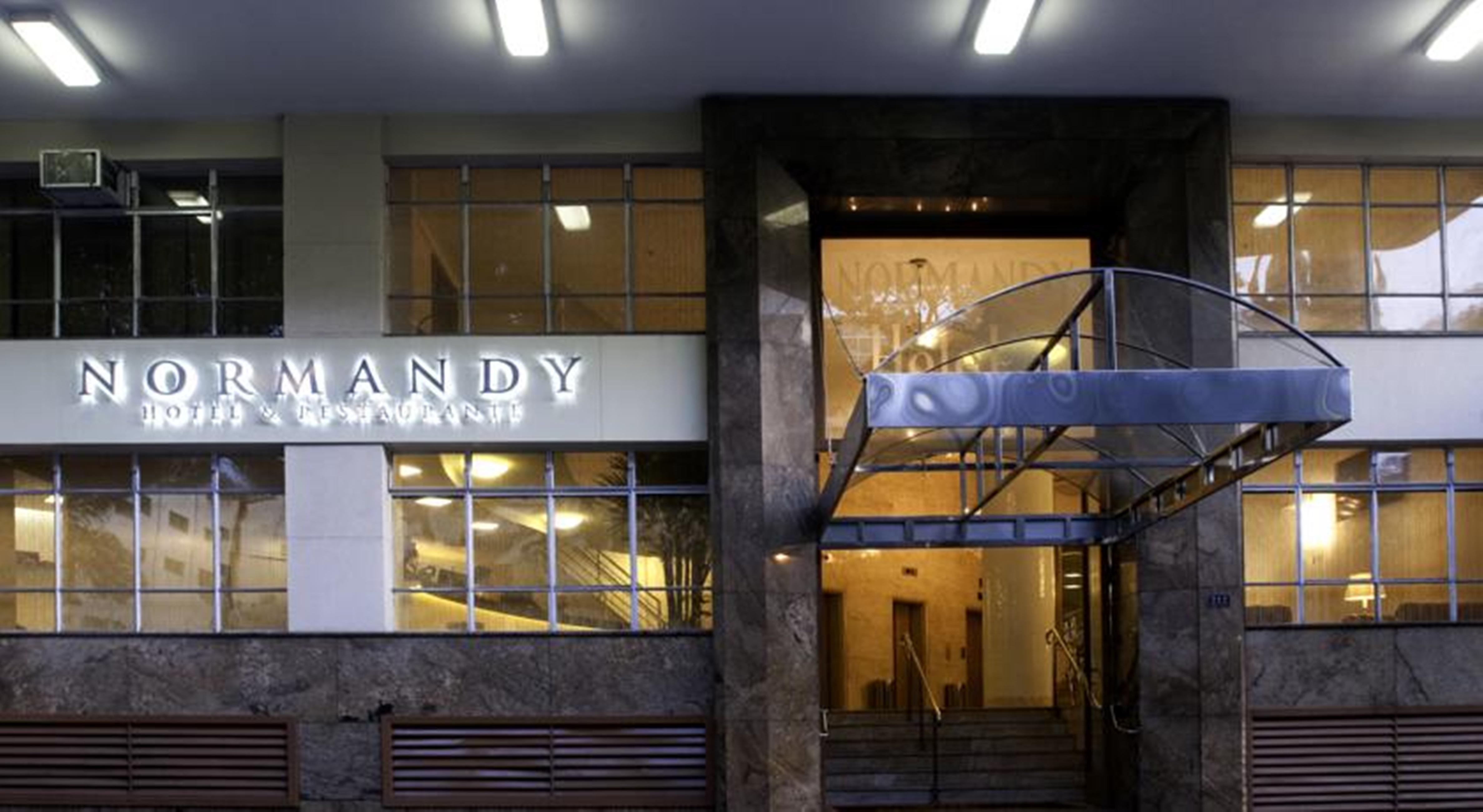 Normandy Hotel เบโลโอรีซอนชี ภายนอก รูปภาพ