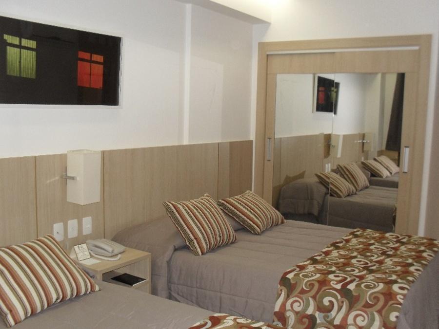 Normandy Hotel เบโลโอรีซอนชี ภายนอก รูปภาพ