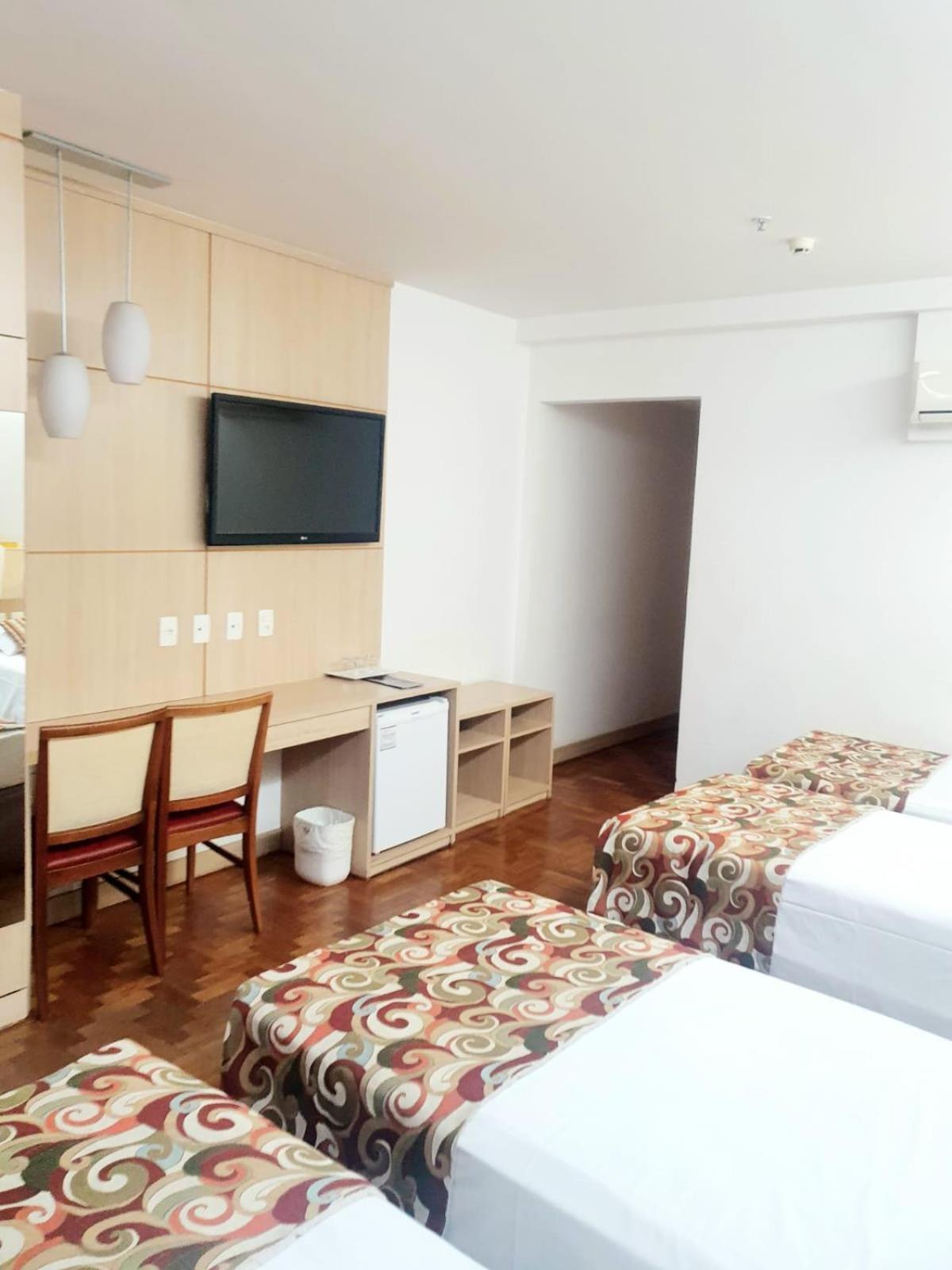 Normandy Hotel เบโลโอรีซอนชี ห้อง รูปภาพ