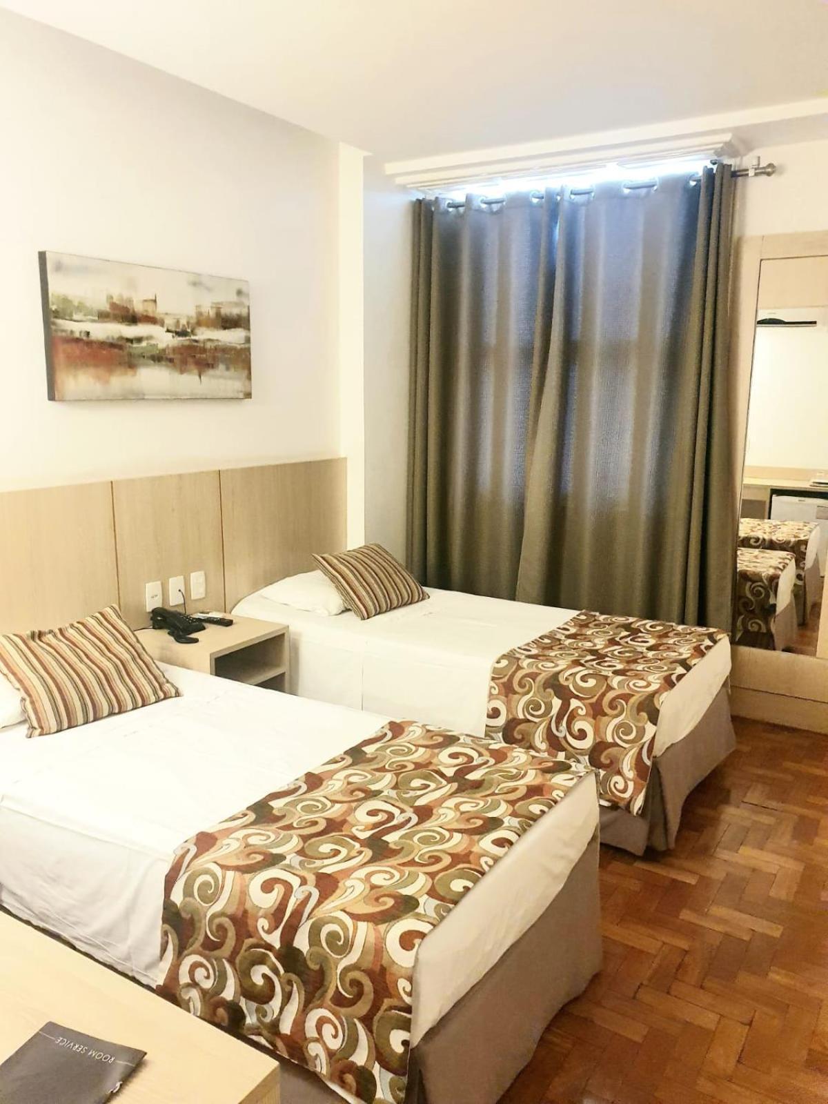 Normandy Hotel เบโลโอรีซอนชี ห้อง รูปภาพ
