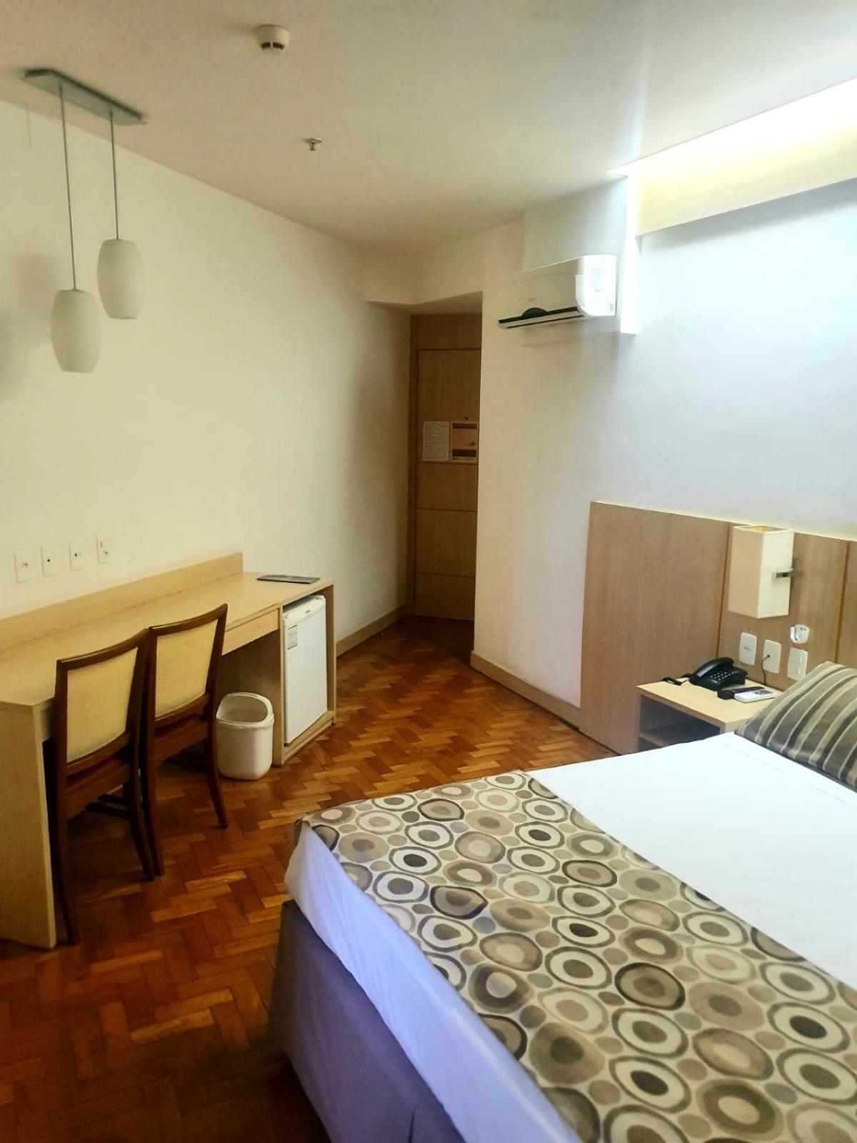 Normandy Hotel เบโลโอรีซอนชี ห้อง รูปภาพ